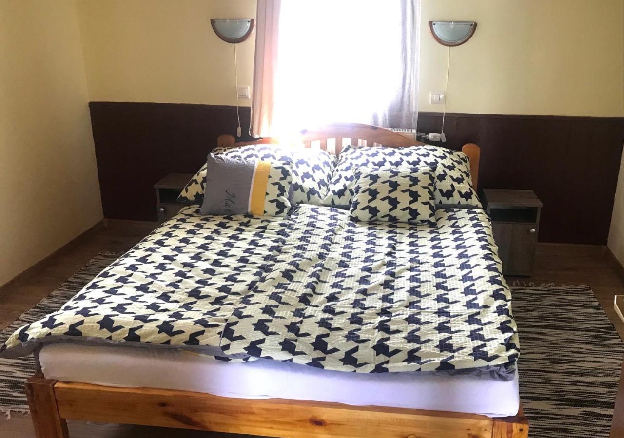 Convoy Panzio Bed & Breakfast Szajol Dış mekan fotoğraf